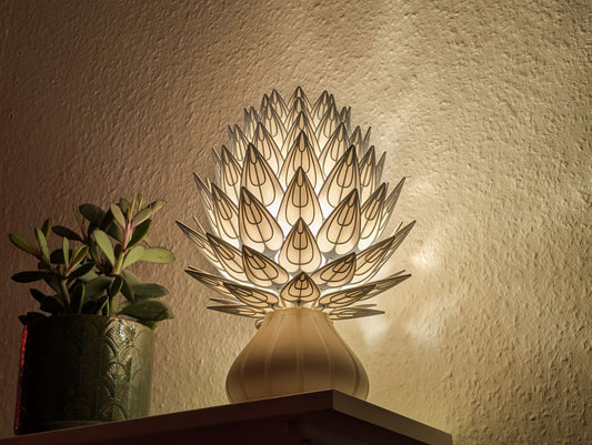 Prisma Petal Lamp