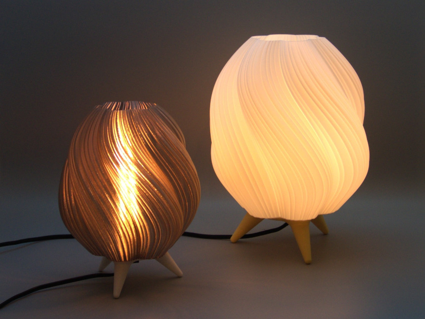 Sworly Lamp – 3D Printed Artistic Table Light | FannCraft3D